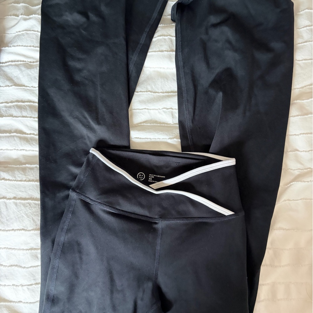 Gilly Hicks Black and White flare leggings